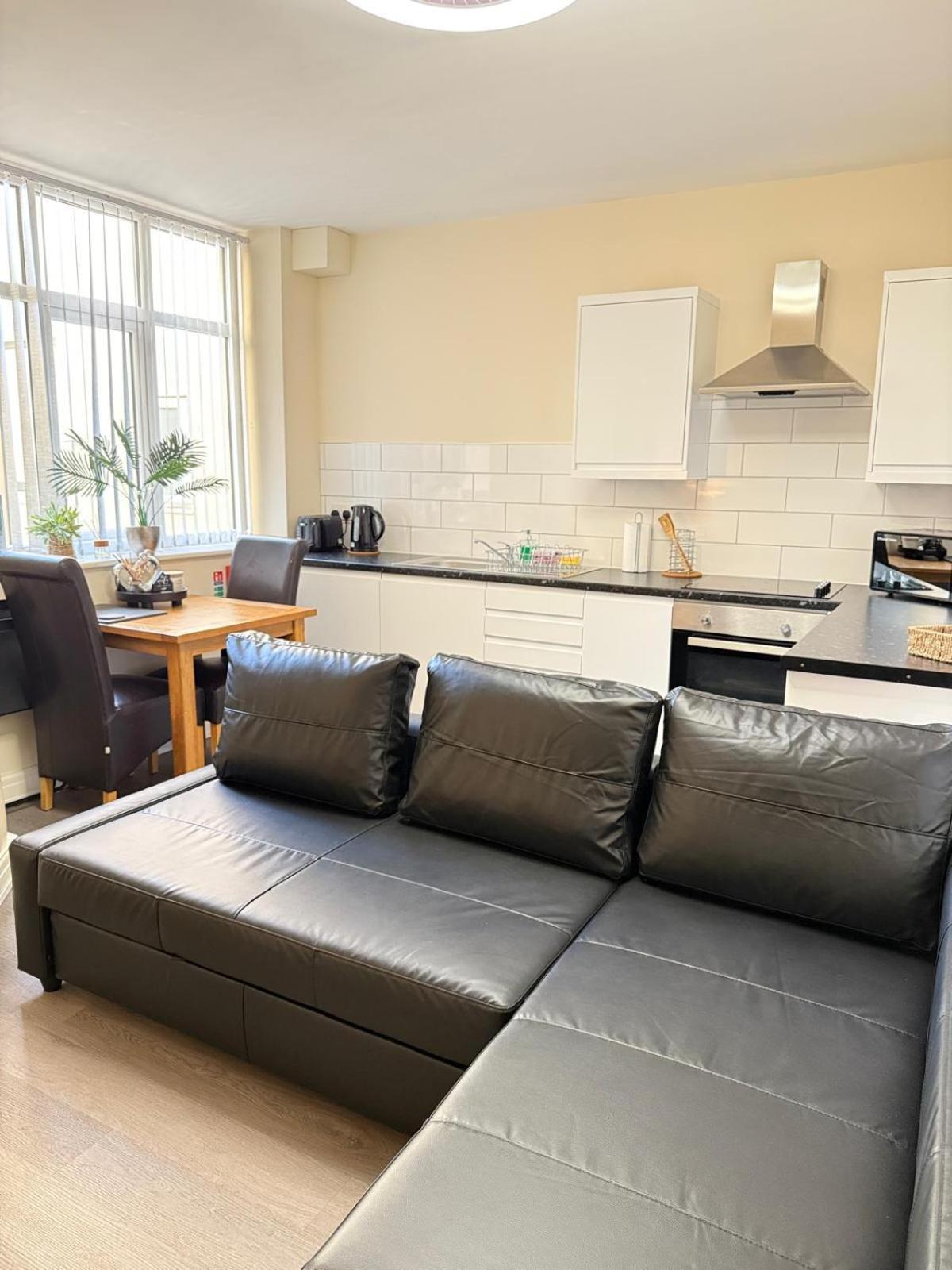Apartment Granada Queen's Promenade Blackpool