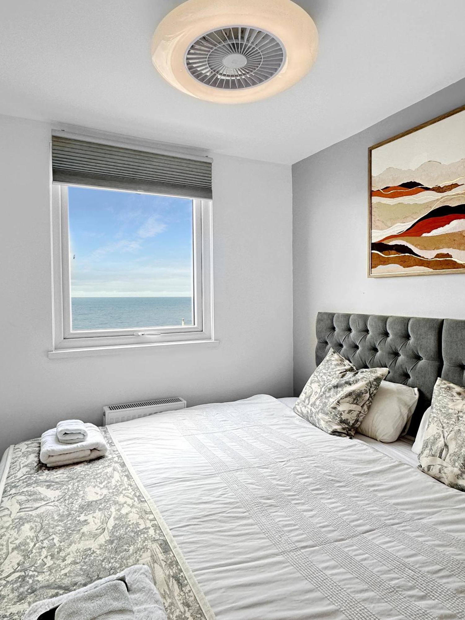 Апартаменты Granada Queen's Promenade Блэкпул