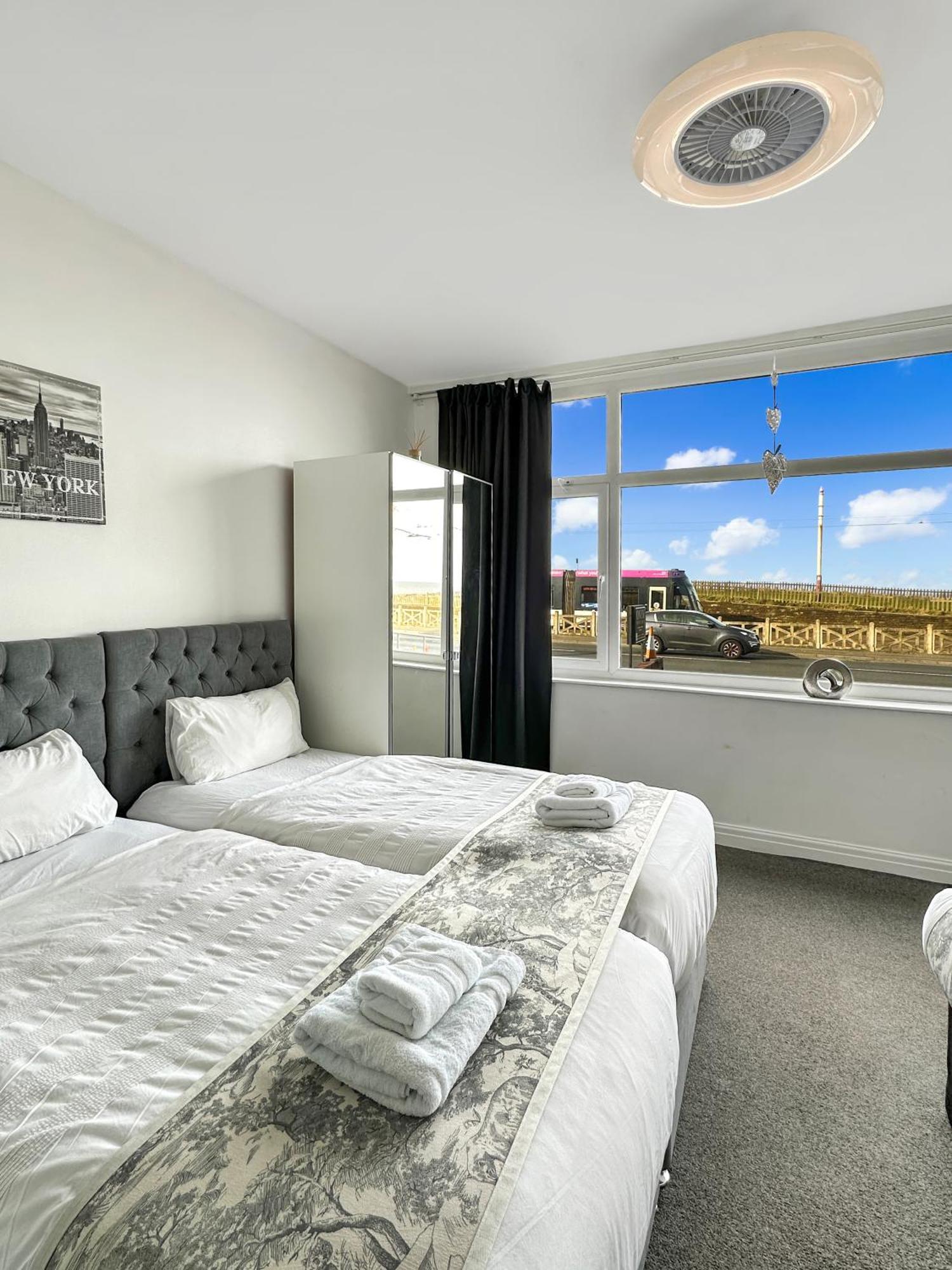Апартаменты Granada Queen's Promenade Блэкпул